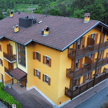 Aparthotel Residenza Arcobaleno Tenno Zewnętrze zdjęcie