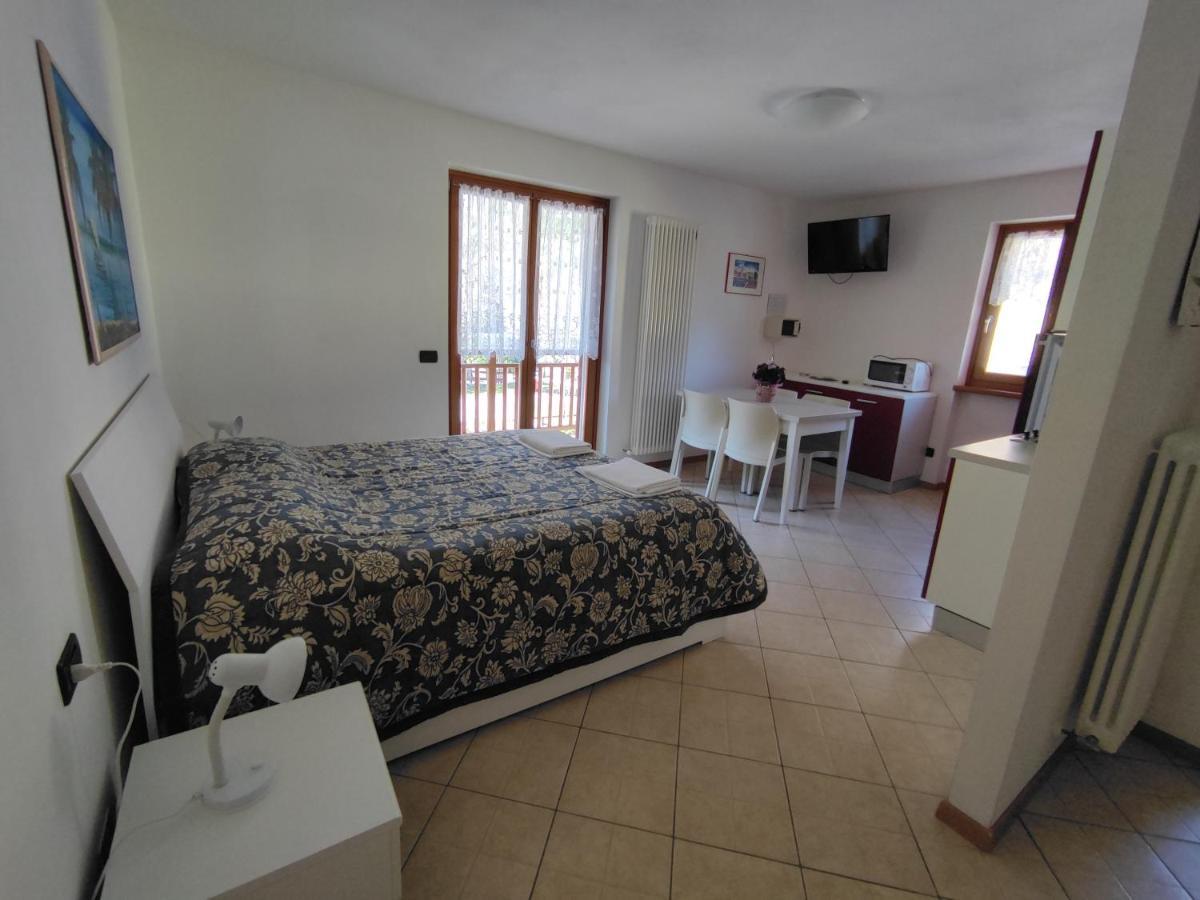 Aparthotel Residenza Arcobaleno Tenno Zewnętrze zdjęcie