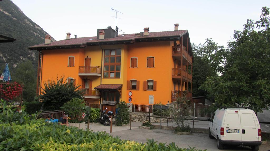 Aparthotel Residenza Arcobaleno Tenno Zewnętrze zdjęcie